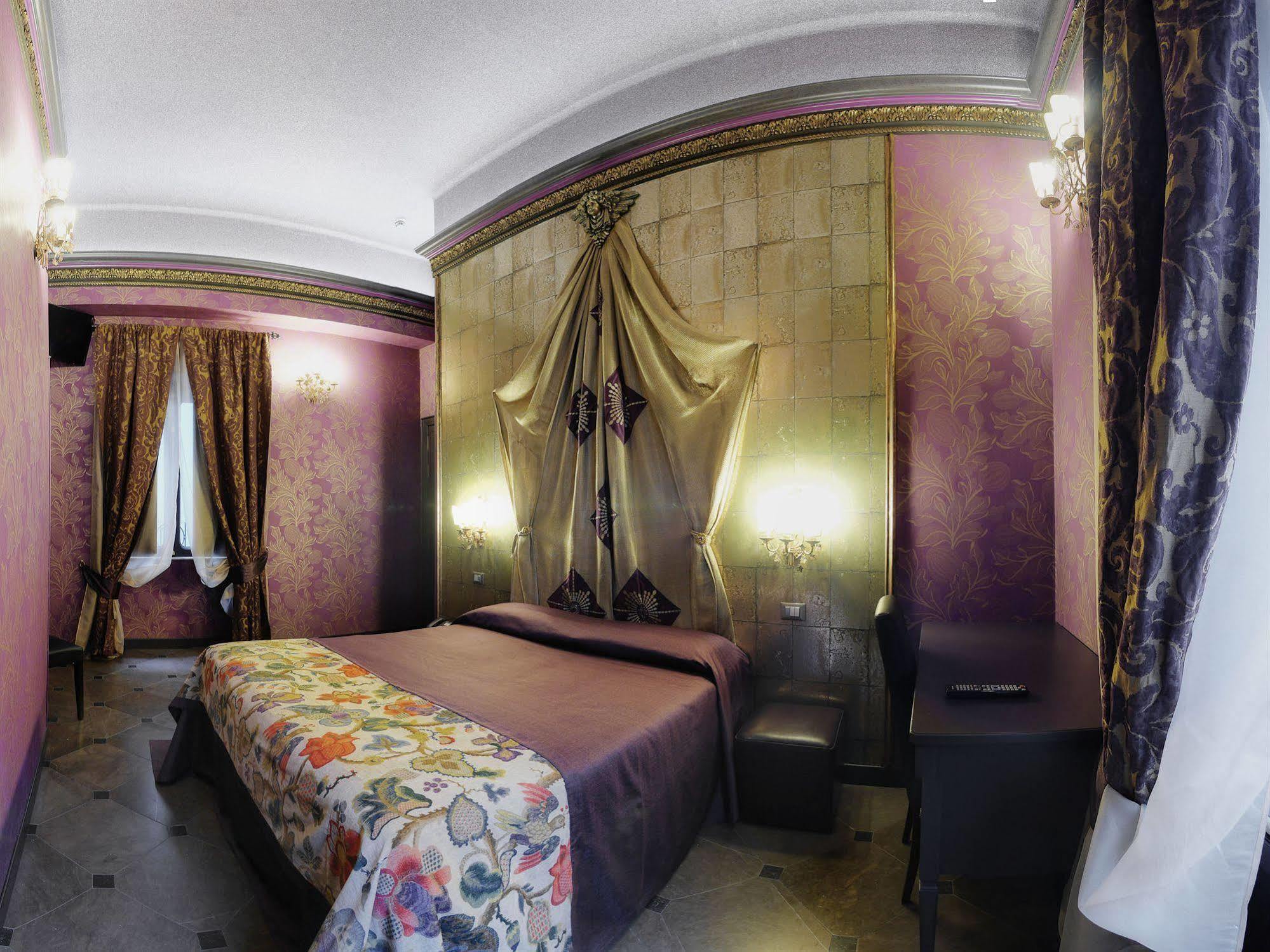 Antica Dimora Delle Cinque Lune Hotel Rome