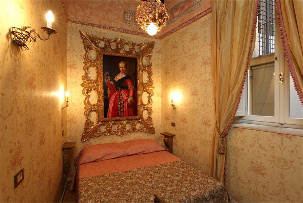 Antica Dimora Delle Cinque Lune Hotel Roma