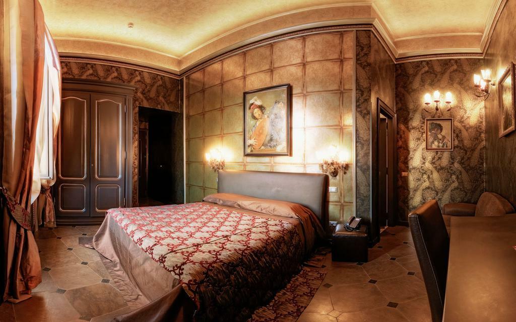 Antica Dimora Delle Cinque Lune Rome
