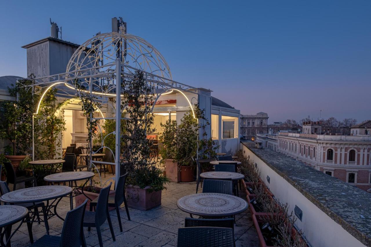 Antica Dimora Delle Cinque Lune Hotel Rome